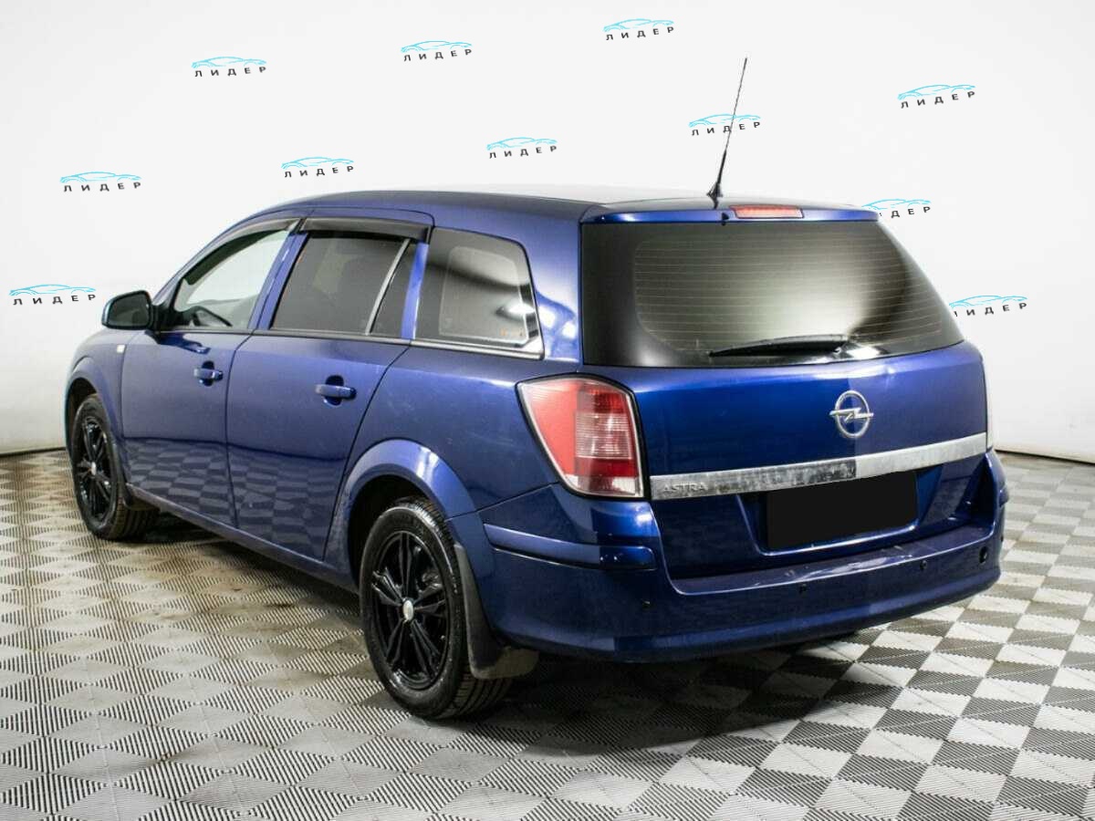 Б/У Опель Астра 2010 года. Фото: #6