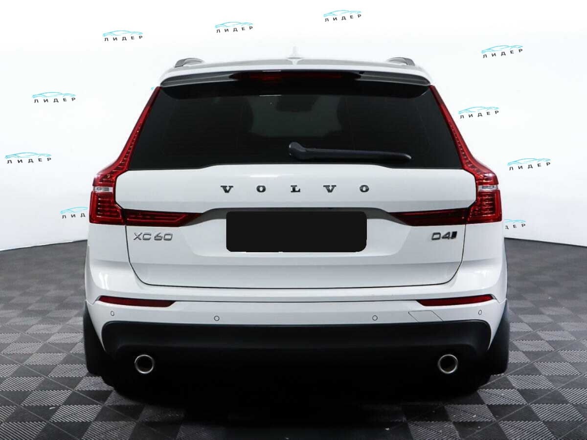 Б/У Вольво ИксЦ60 2018 года. Фото: #5