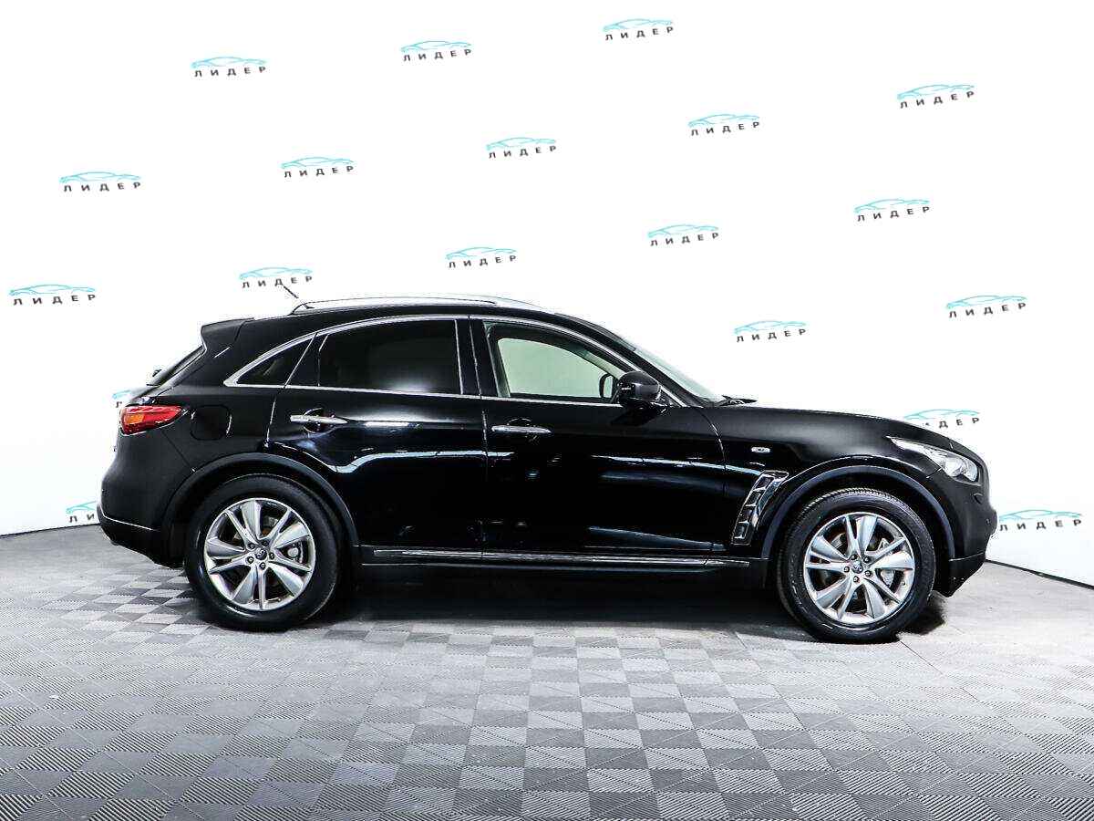 Б/У Инфинити Ф-Икс 2013 года. Фото: #3