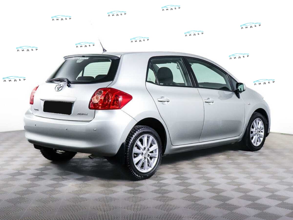 Б/У Тойота Аурис 2007 года. Фото: #4