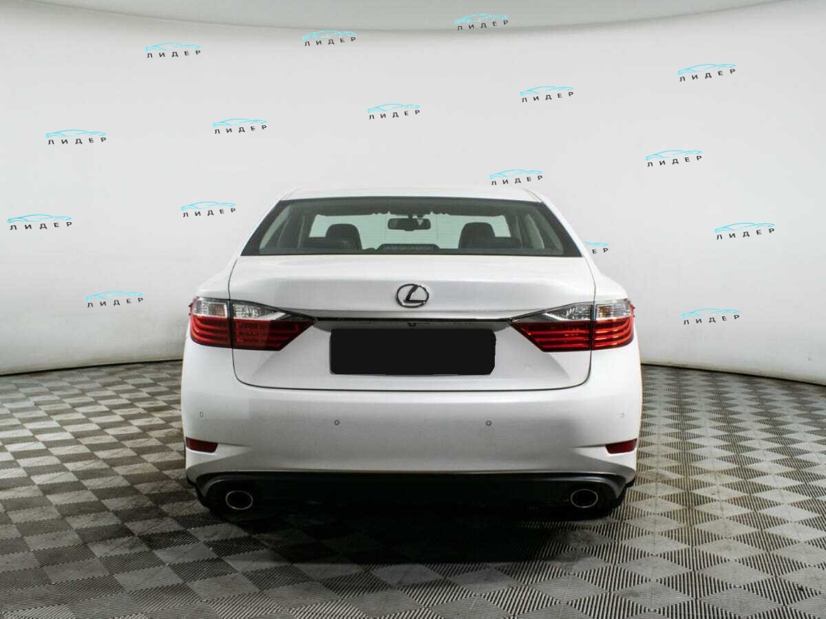 Б/У Лексус ЕС 2014 года. Фото: #5