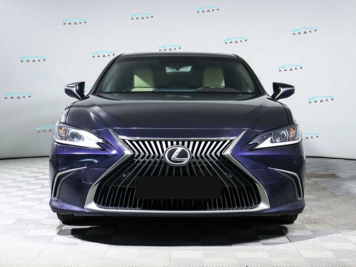 Б/У Лексус ЕС 2018 года. Фото: #1
