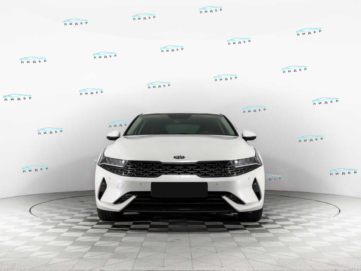 Б/У Киа К5 2021 года. Фото: #1