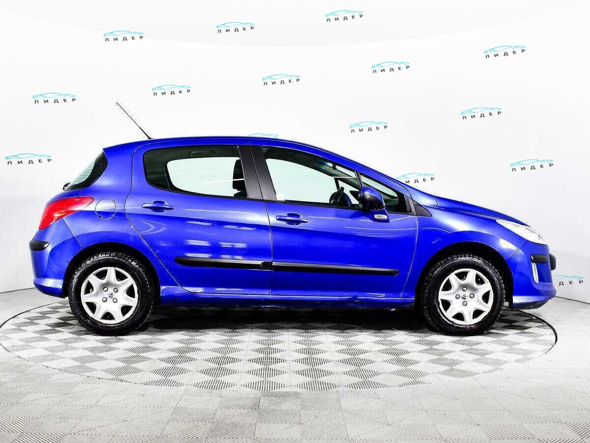 Б/У Пежо 308 2010 года. Фото: #3