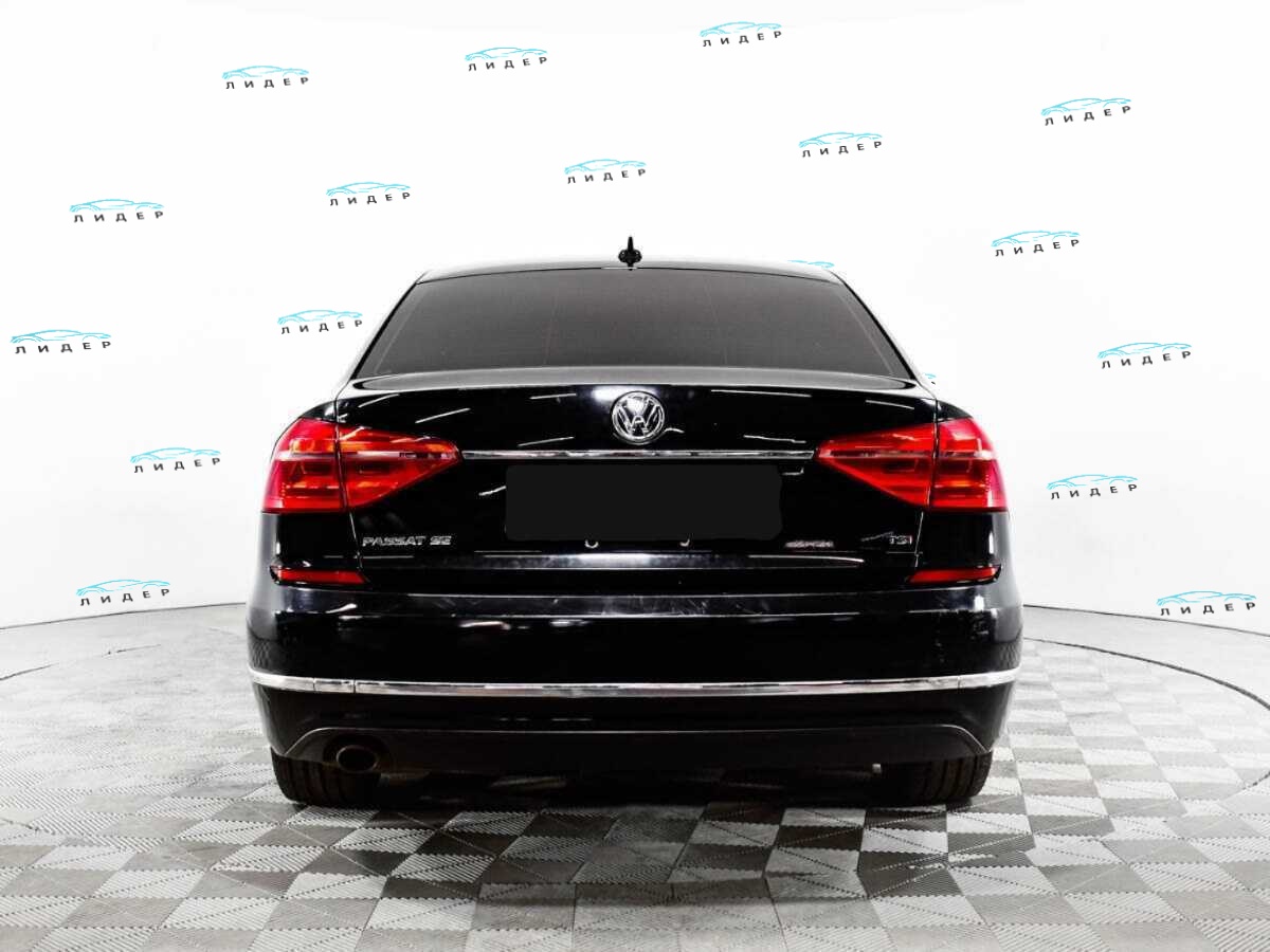 Б/У Фольксваген Пассат (Северная Америка и Китай) 2016 года. Фото: #5