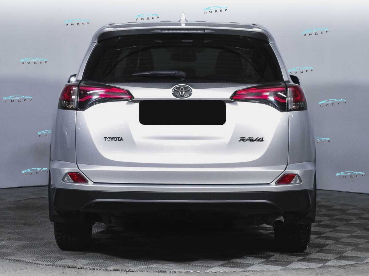 Б/У Тойота Рав4 2018 года. Фото: #5
