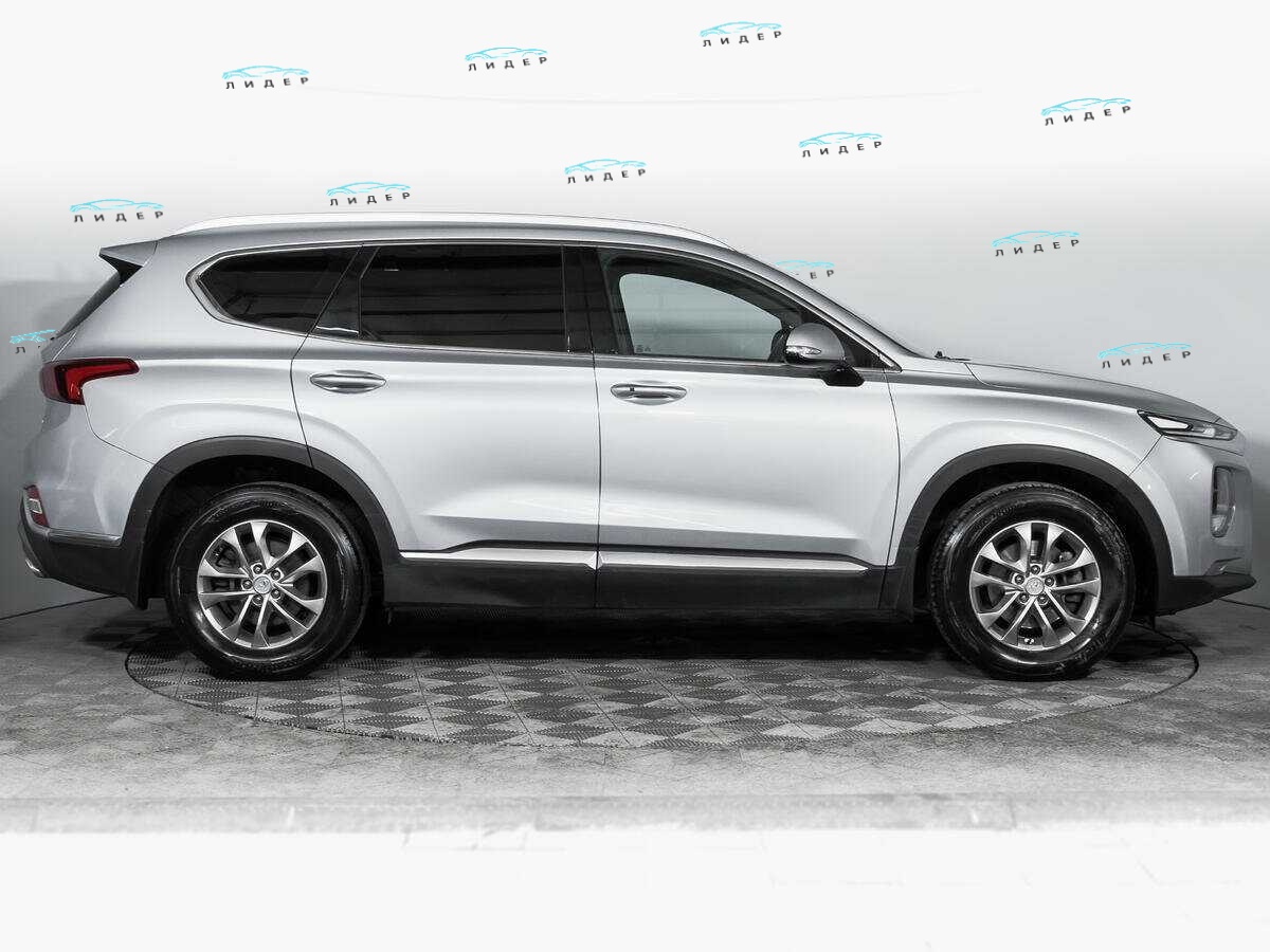 Б/У Хендай Санта Фе 2018 года. Фото: #3
