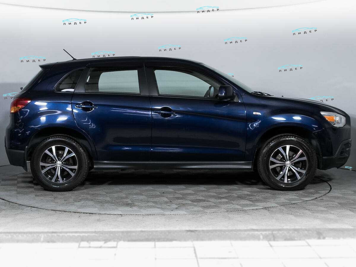 Б/У Митсубиши АС-Икс 2011 года. Фото: #3