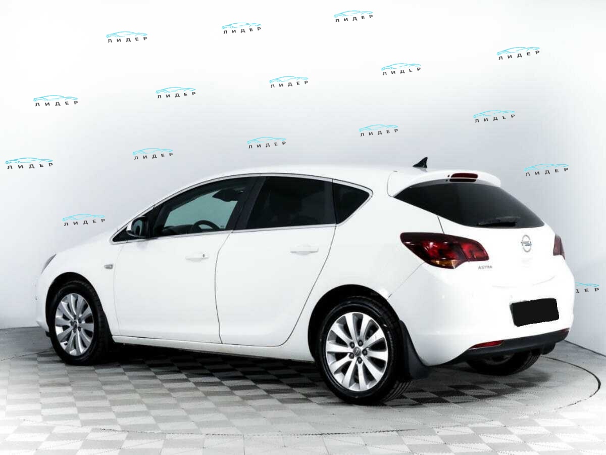 Б/У Опель Астра 2011 года. Фото: #6