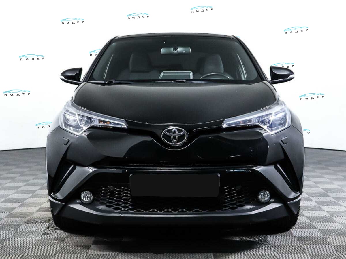Б/У Тойота Ц-ШР 2019 года. Фото: #1