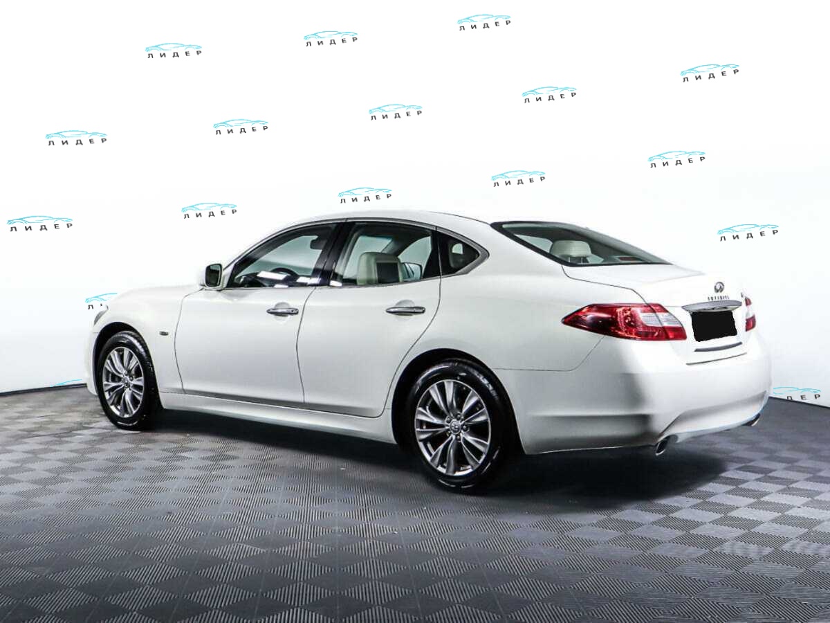 Б/У Инфинити М 2012 года. Фото: #6