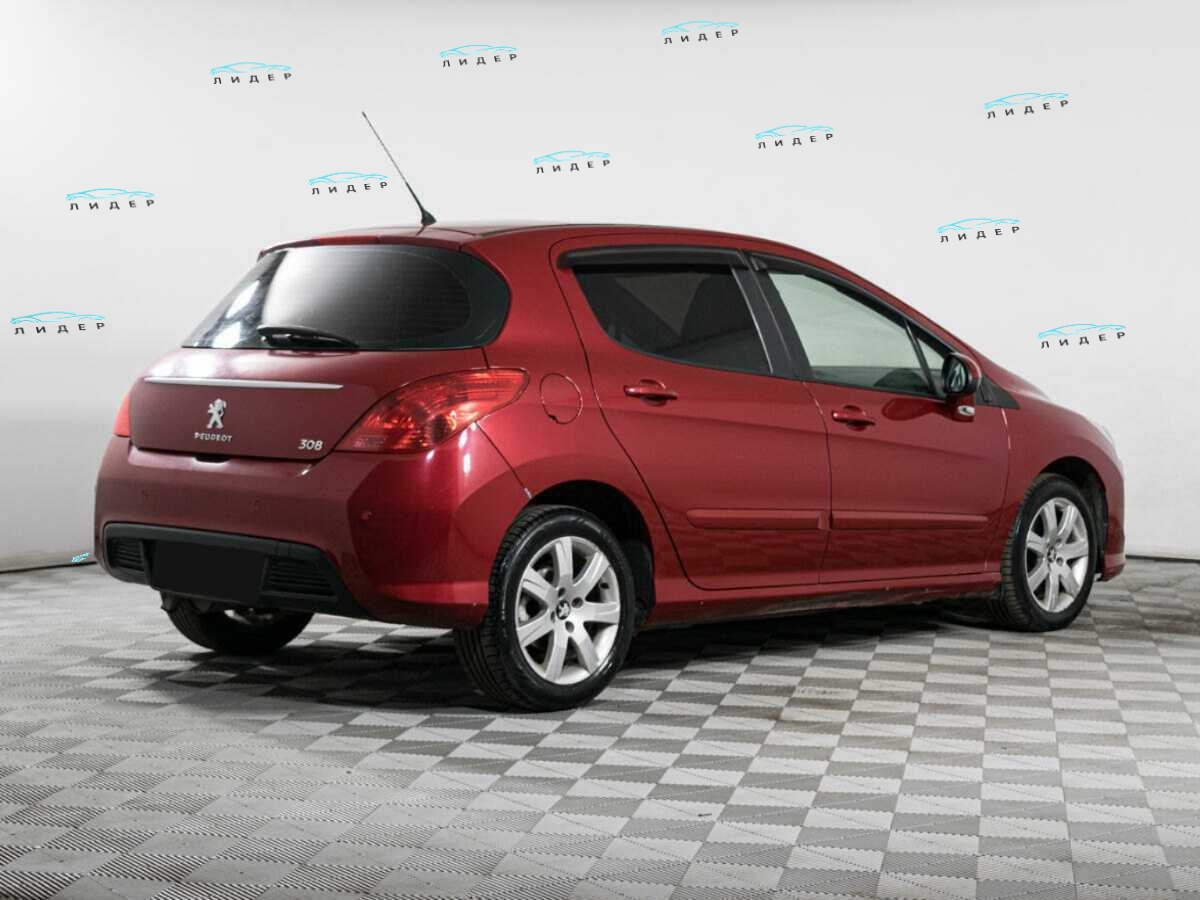 Б/У Пежо 308 2011 года. Фото: #4