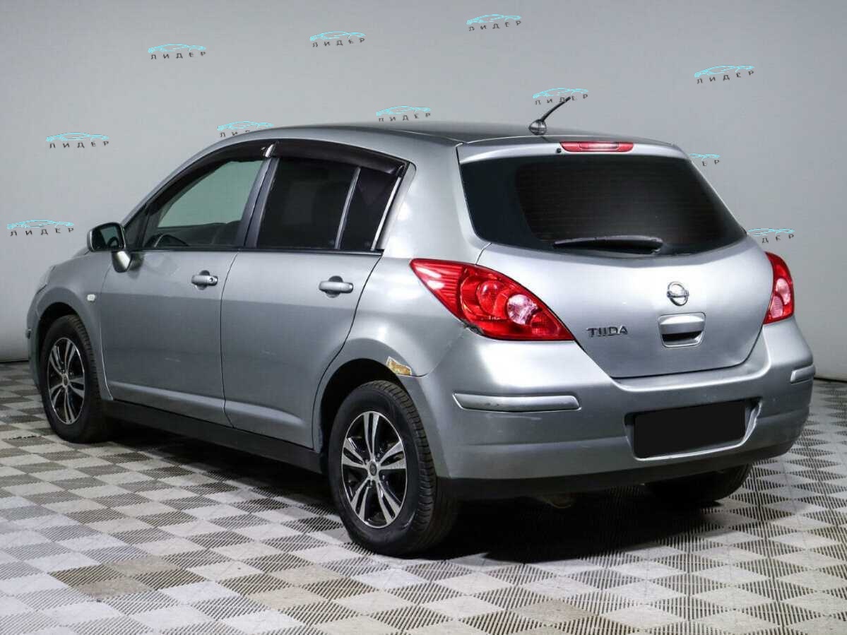Б/У Ниссан Тиида 2010 года. Фото: #5