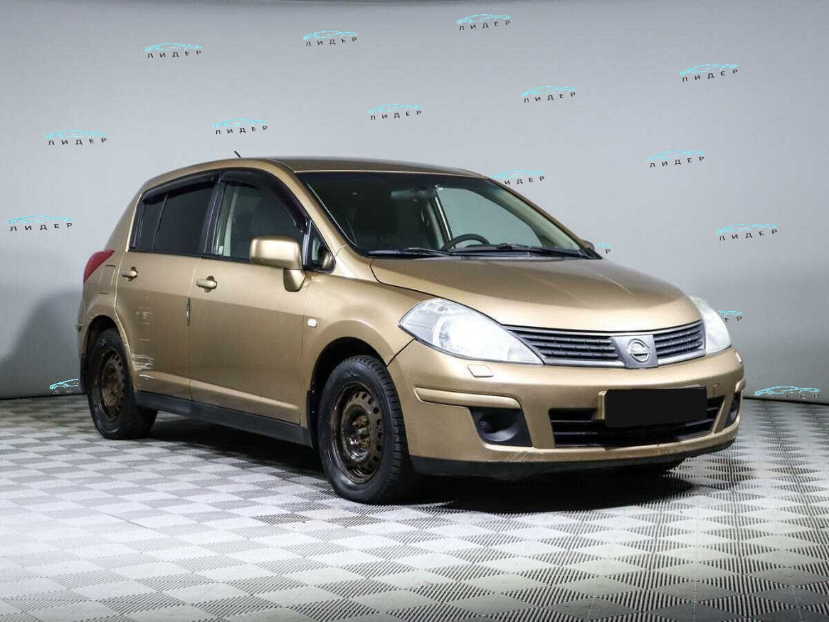 Б/У Ниссан Тиида 2007 года. Фото: #2