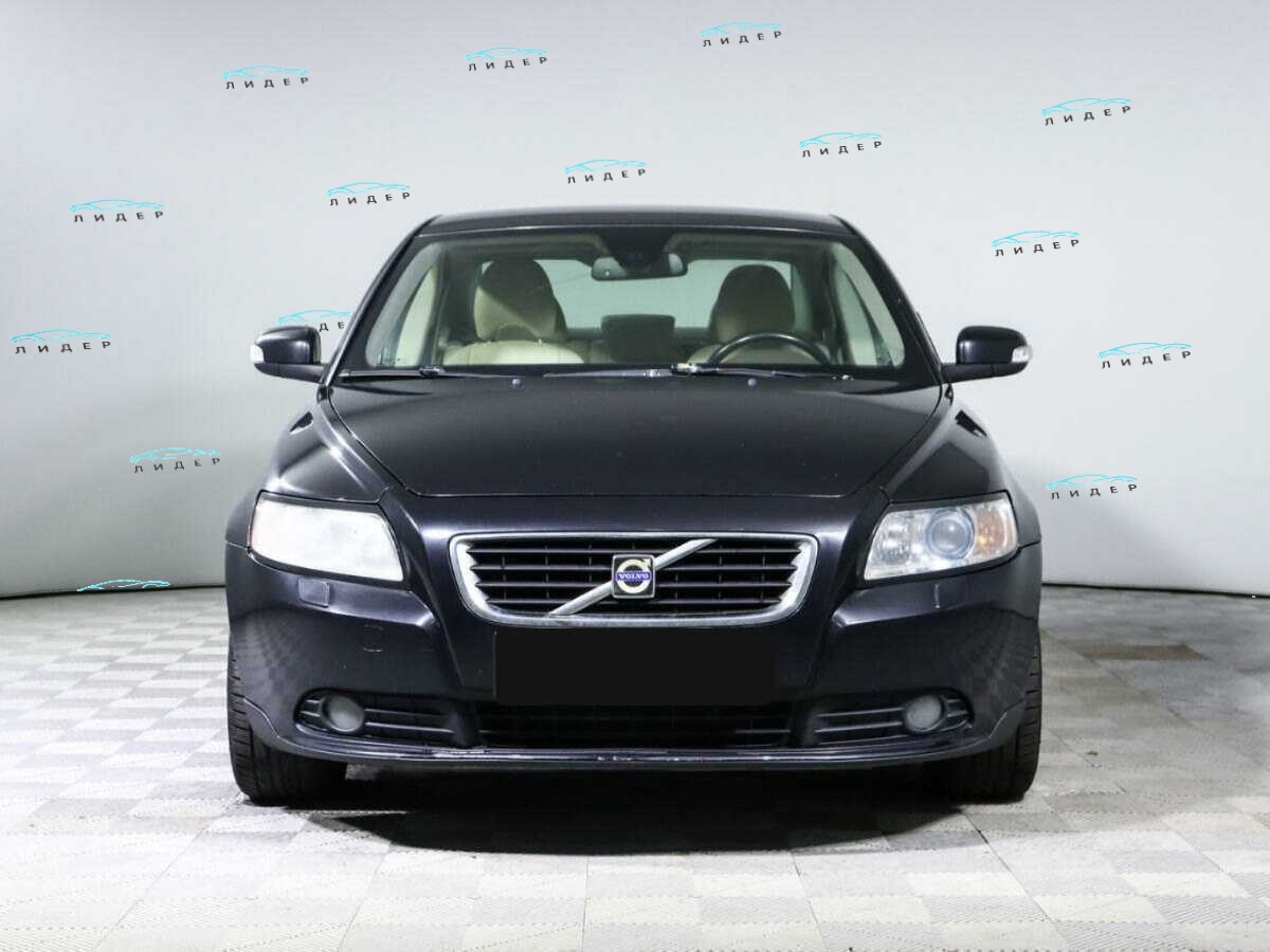 Б/У Вольво С40 2008 года. Фото: #1