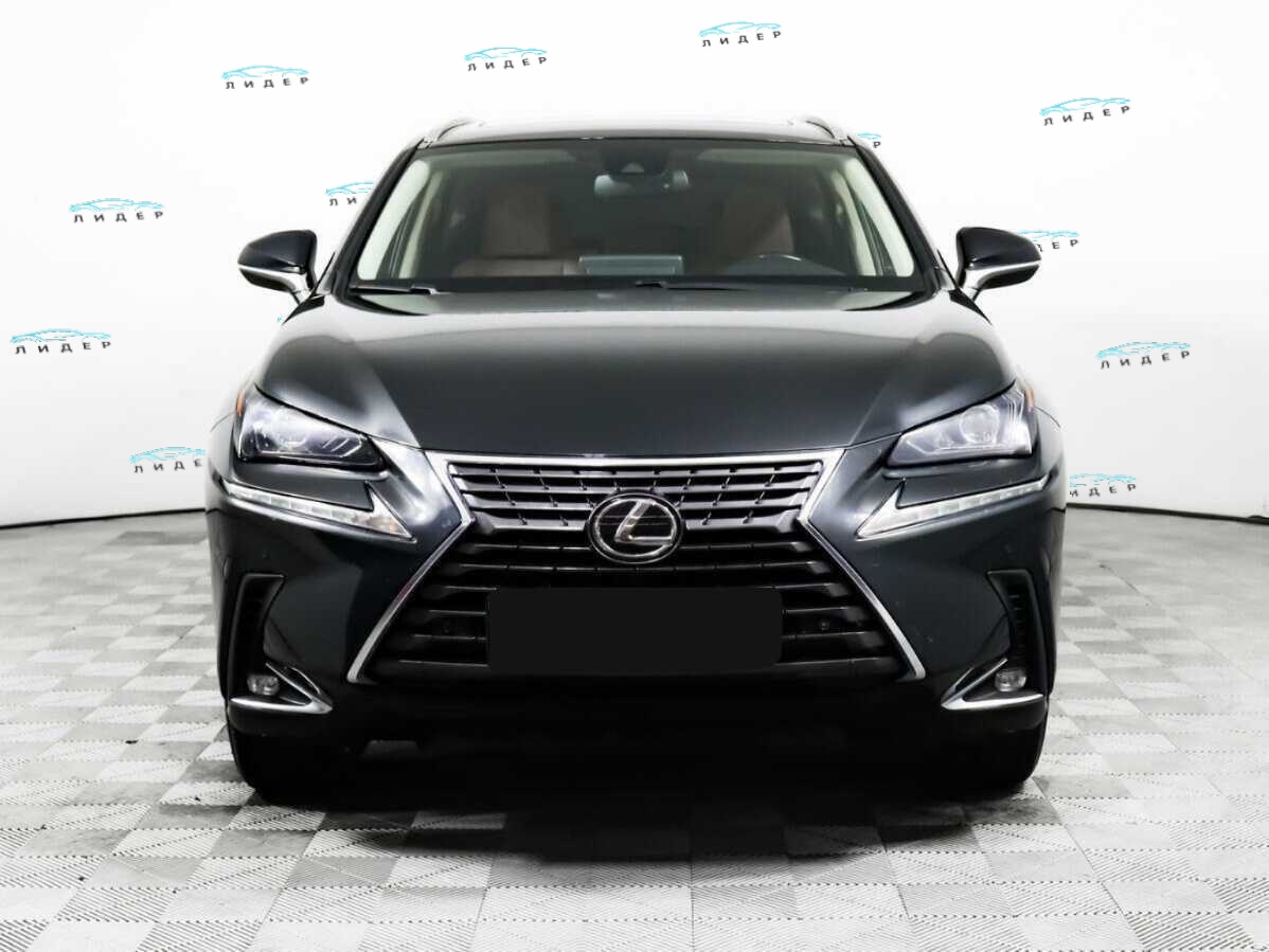 Б/У Лексус Н-Икс 2021 года. Фото: #1
