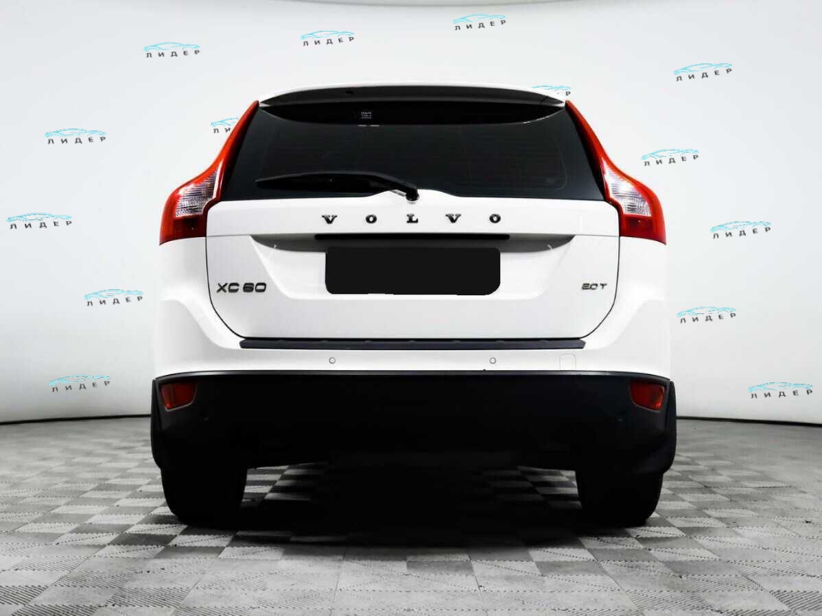 Б/У Вольво ИксЦ60 2010 года. Фото: #5