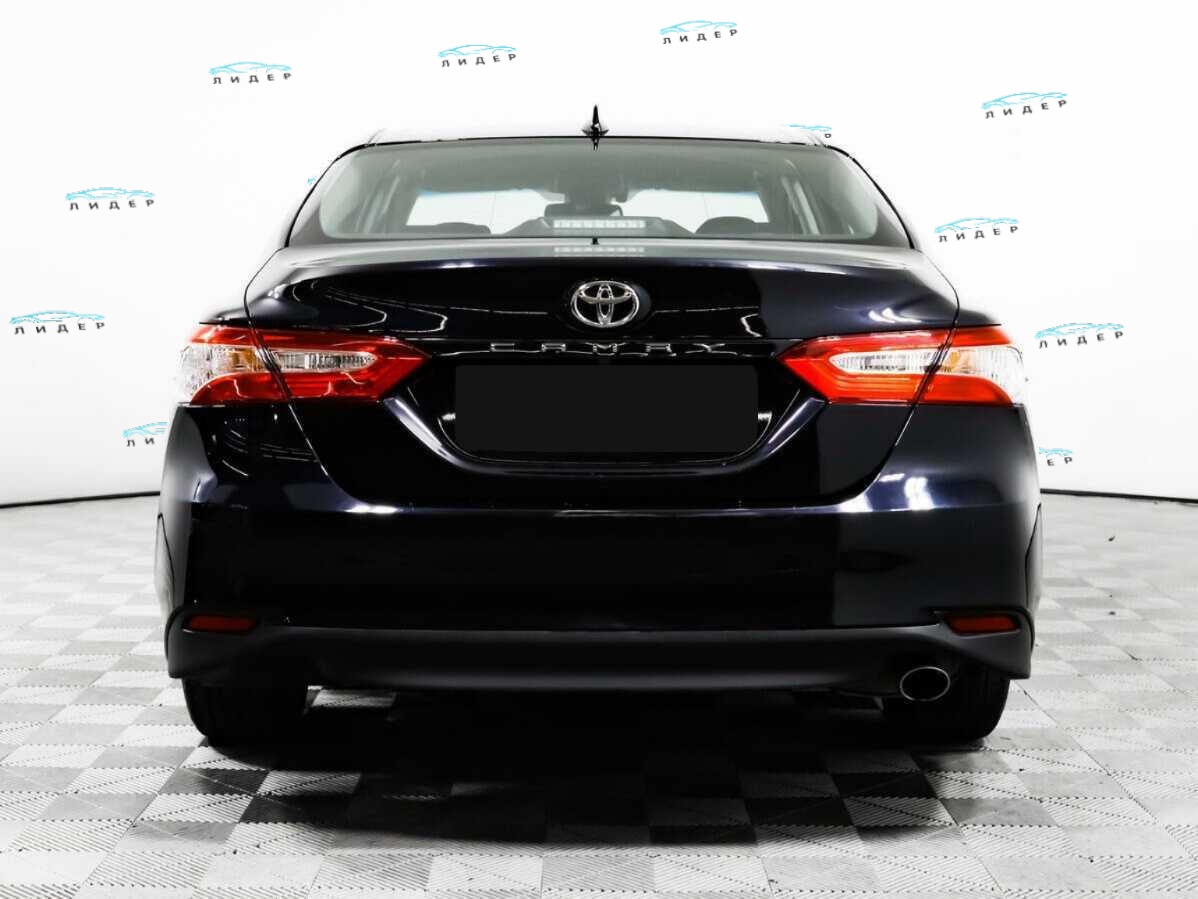 Б/У Тойота Камри 2020 года. Фото: #4