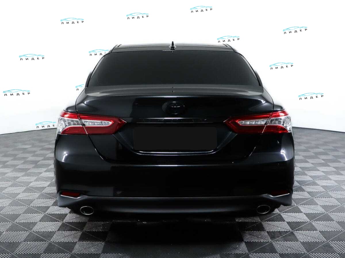 Б/У Тойота Камри 2023 года. Фото: #5