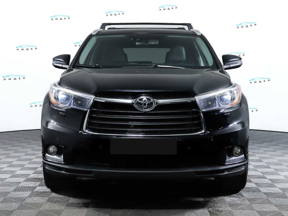 Б/У Тойота Хайлэндер 2014 года. Фото: #1