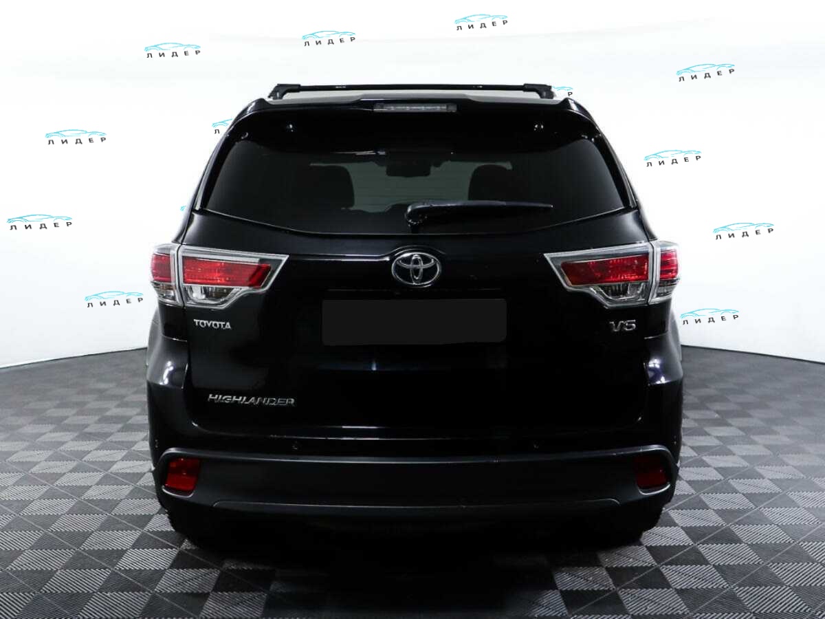 Б/У Тойота Хайлэндер 2014 года. Фото: #5
