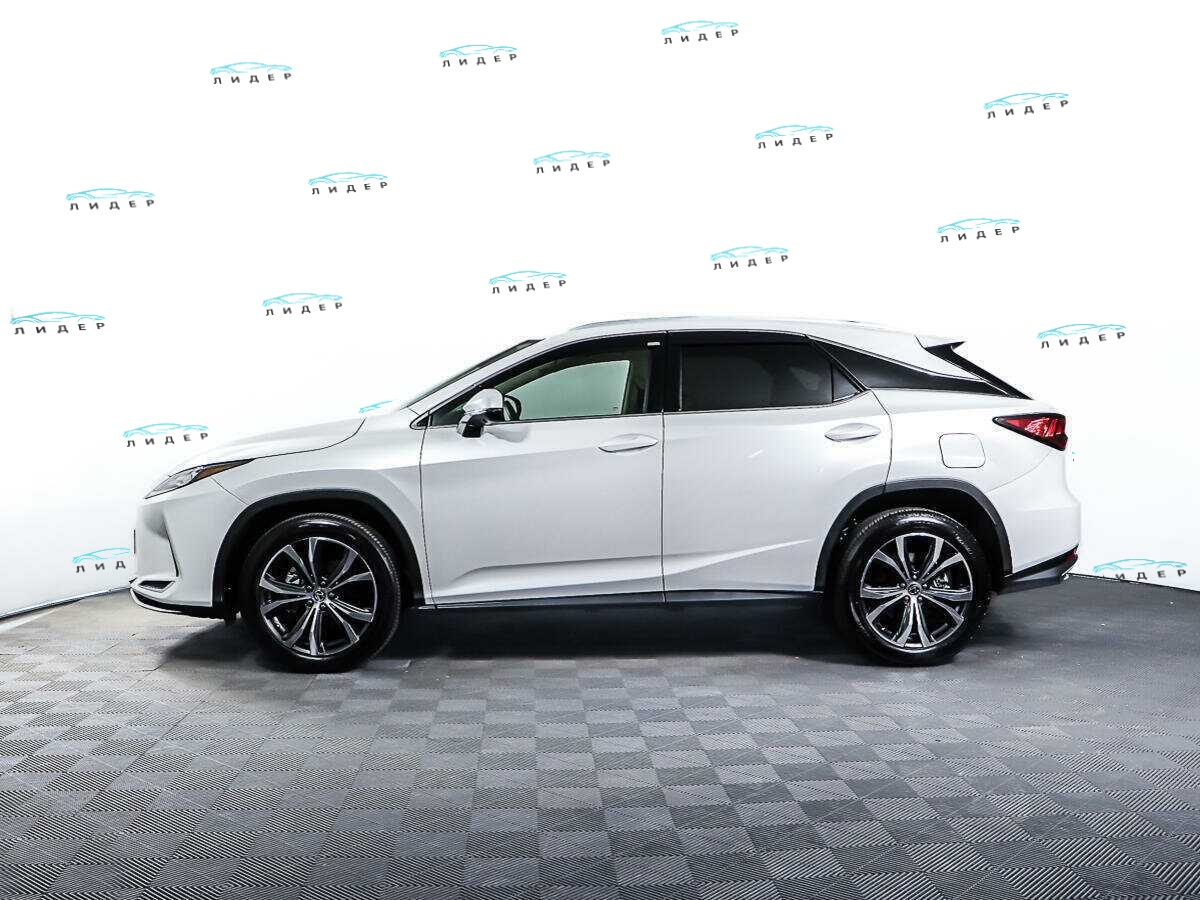 Б/У Лексус Р-Икс 2022 года. Фото: #7