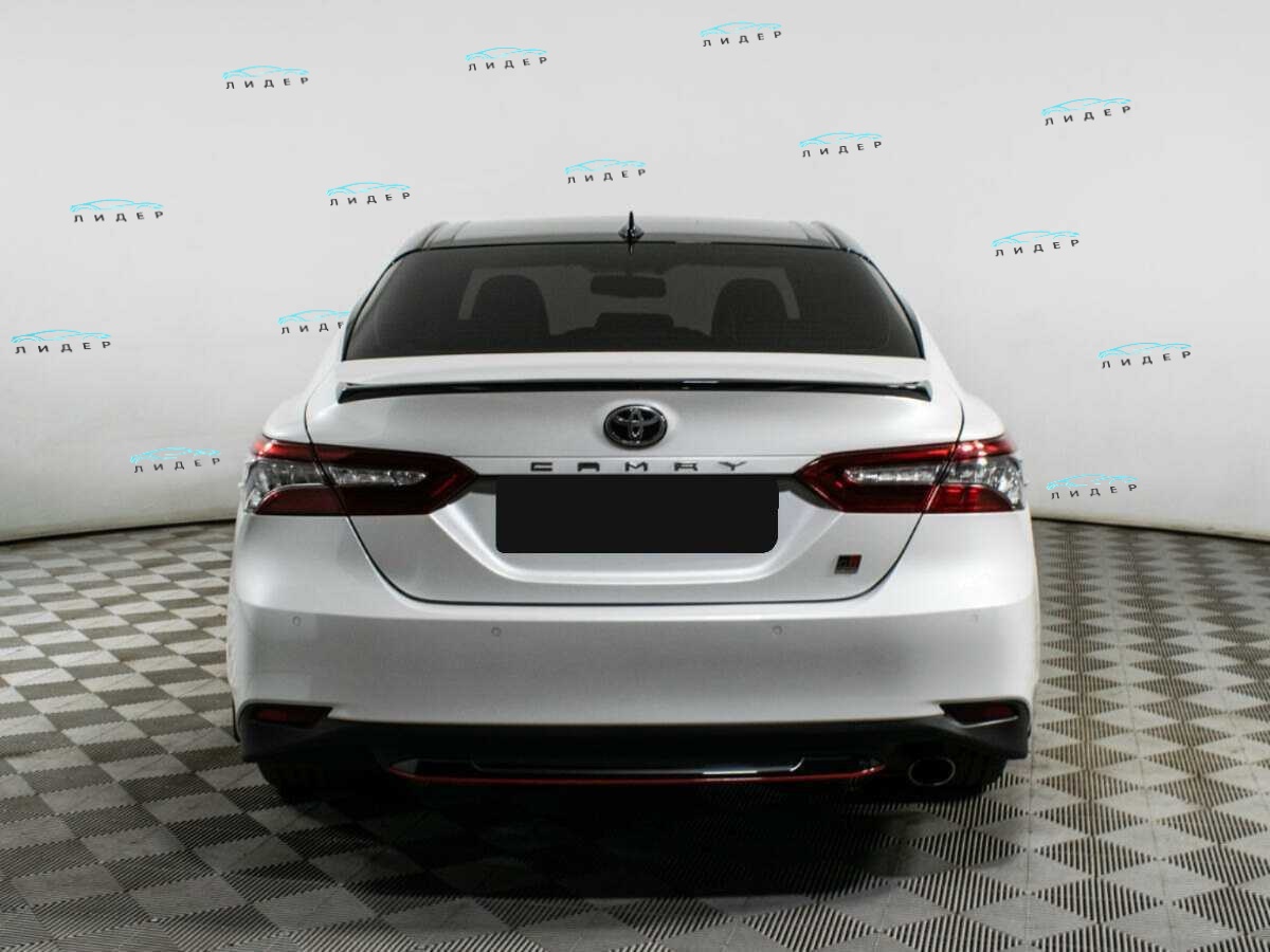 Б/У Тойота Камри 2021 года. Фото: #5