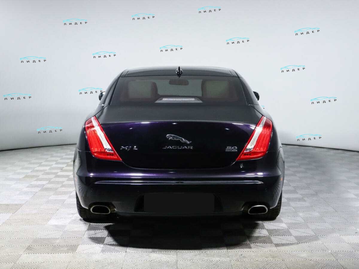 Б/У Ягуар ИксДжи 2014 года. Фото: #4