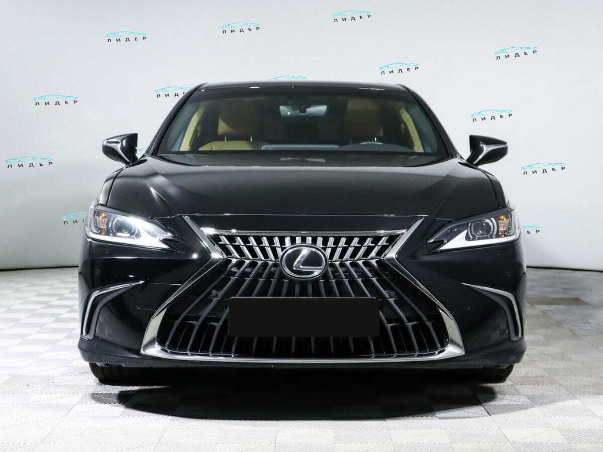 Б/У Лексус ЕС 2021 года. Фото: #1