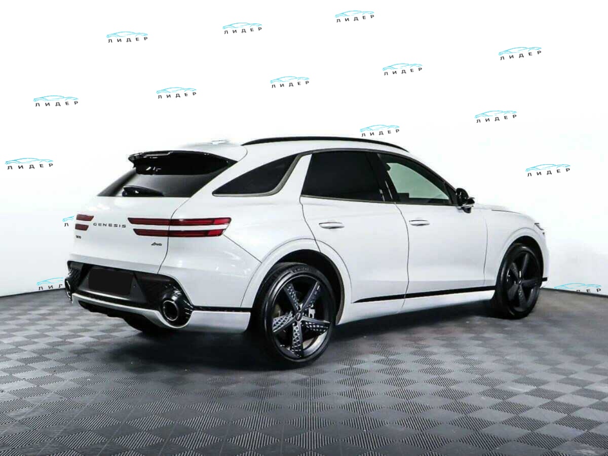 Б/У Генезис ГВ70 2021 года. Фото: #4