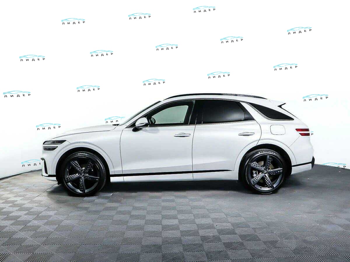 Б/У Генезис ГВ70 2021 года. Фото: #7