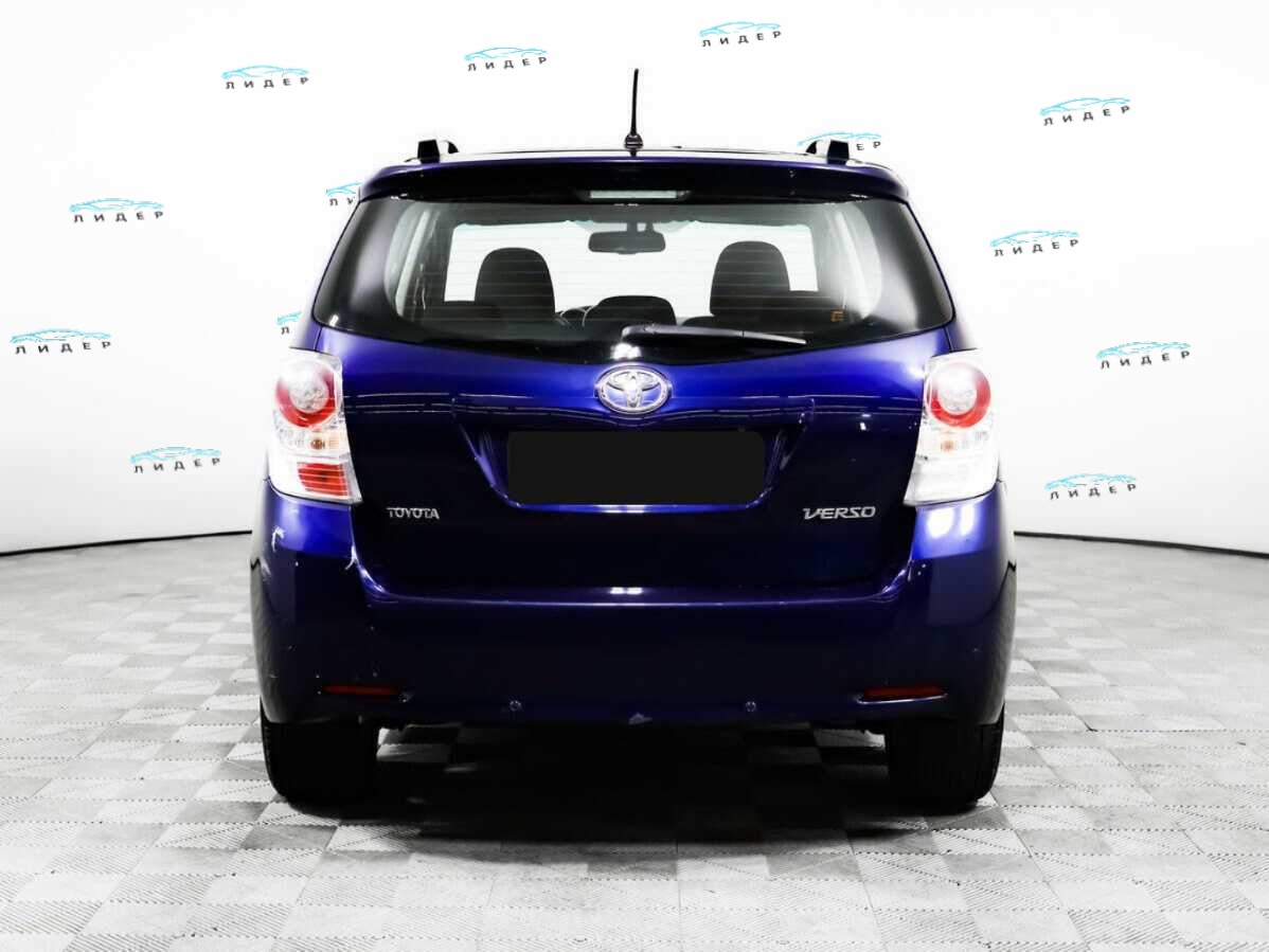 Б/У Тойота Версо 2010 года. Фото: #5