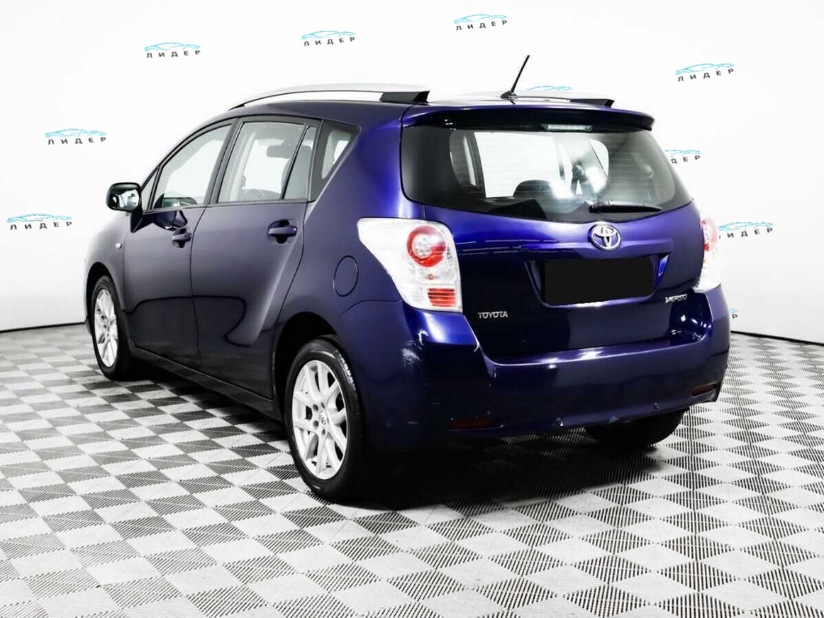 Б/У Тойота Версо 2010 года. Фото: #6