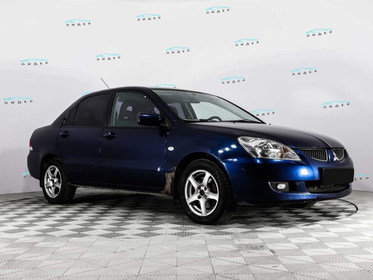 Б/У Митсубиши Лансер 2004 года. Фото: #2