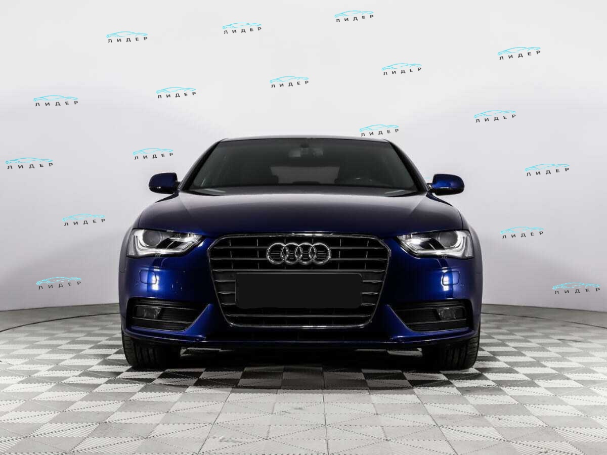 Б/У Ауди А4 2013 года. Фото: #1