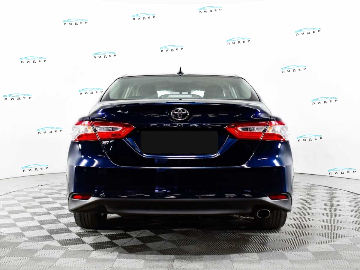 Б/У Тойота Камри 2019 года. Фото: #5