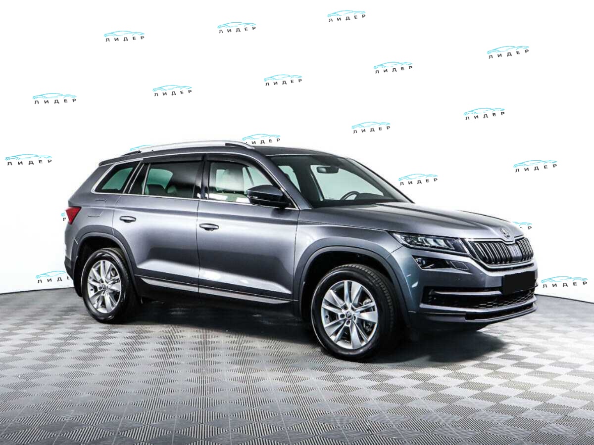Б/У Шкода Кодиак 2021 года. Фото: #2