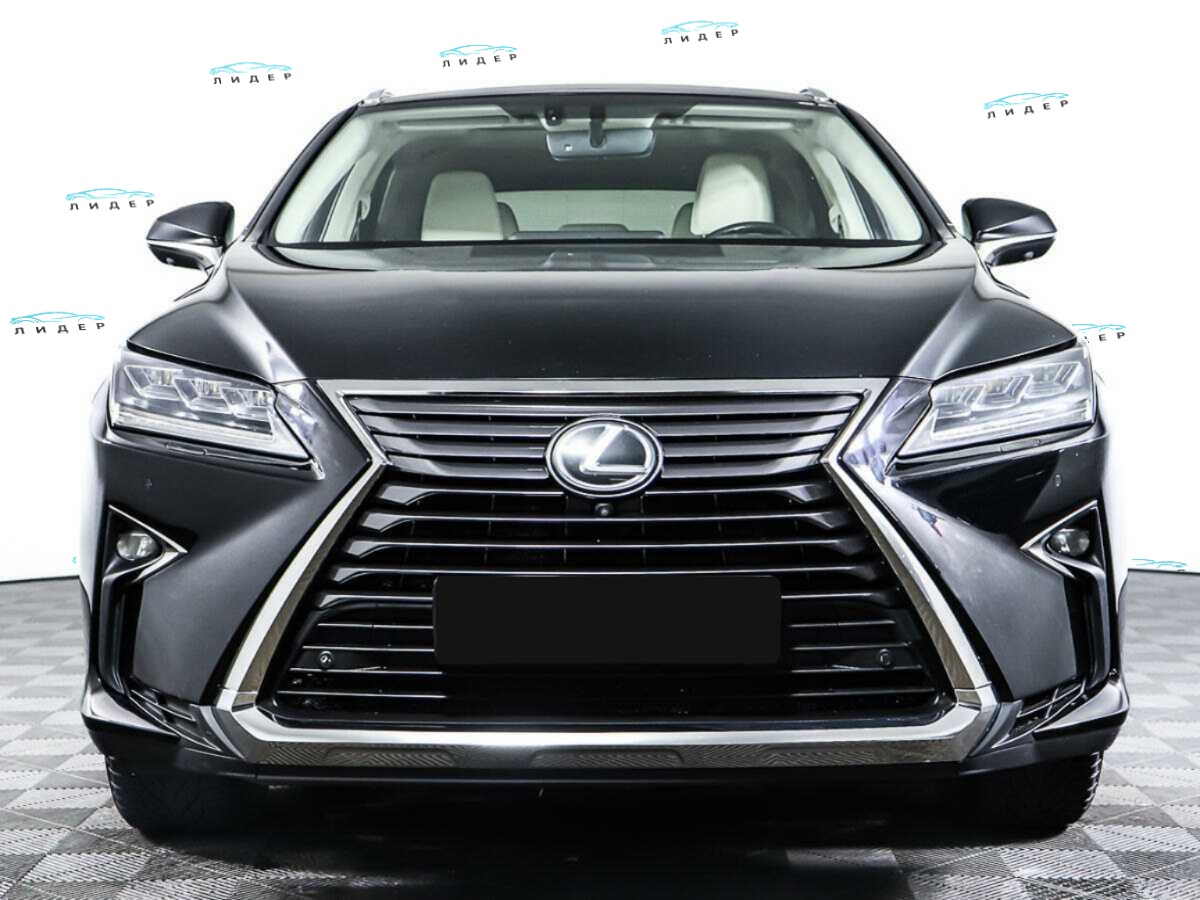 Б/У Лексус Р-Икс 2016 года. Фото: #1