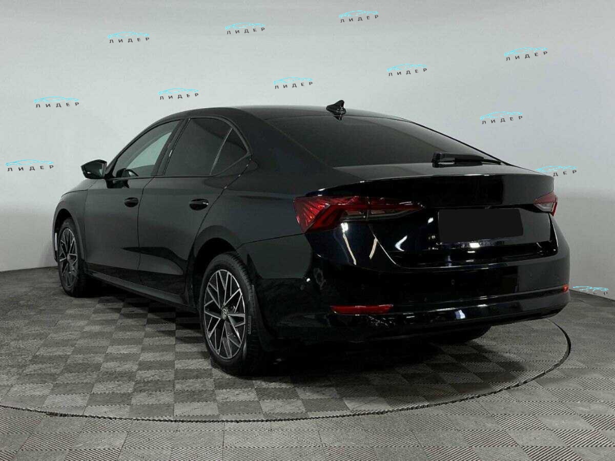 Б/У Шкода Октавия 2021 года. Фото: #5