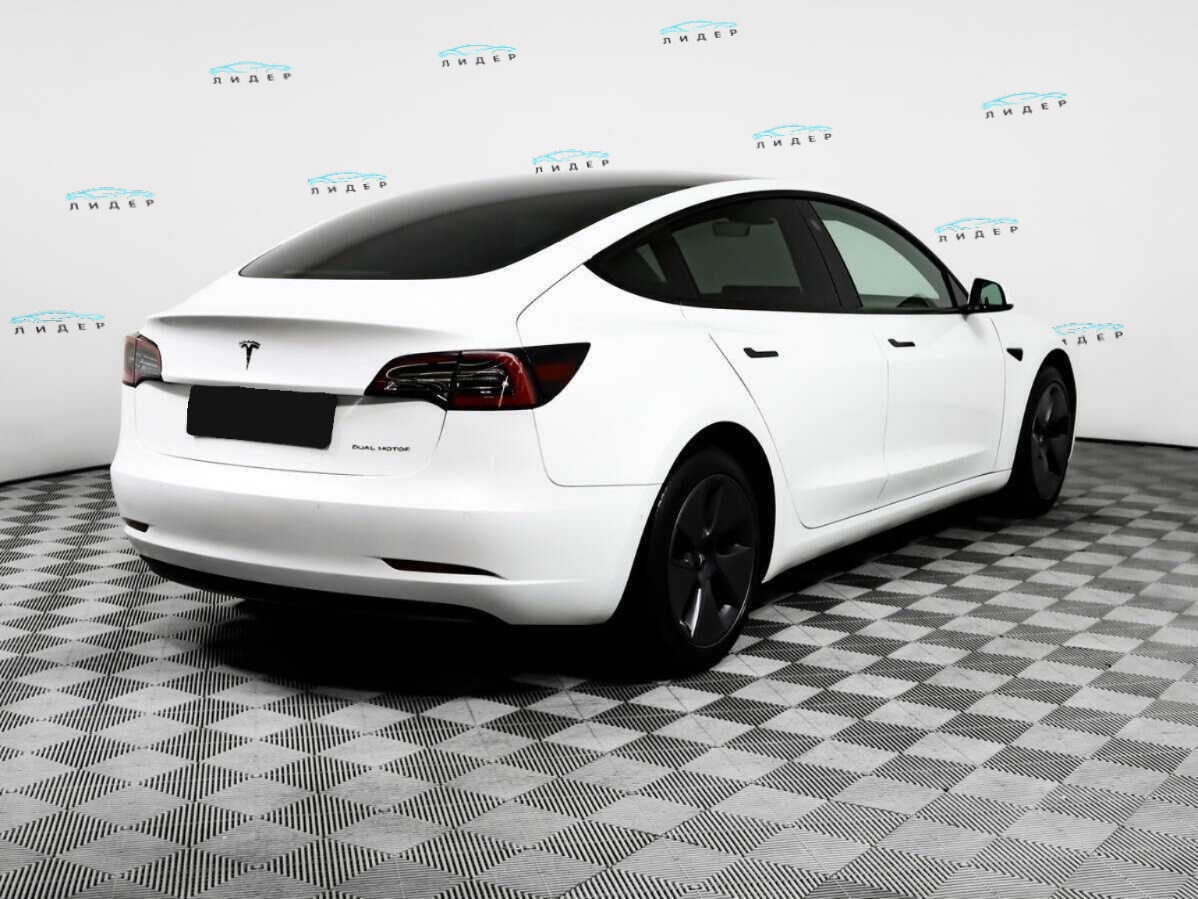 Б/У Тесла Модел 3 2022 года. Фото: #4