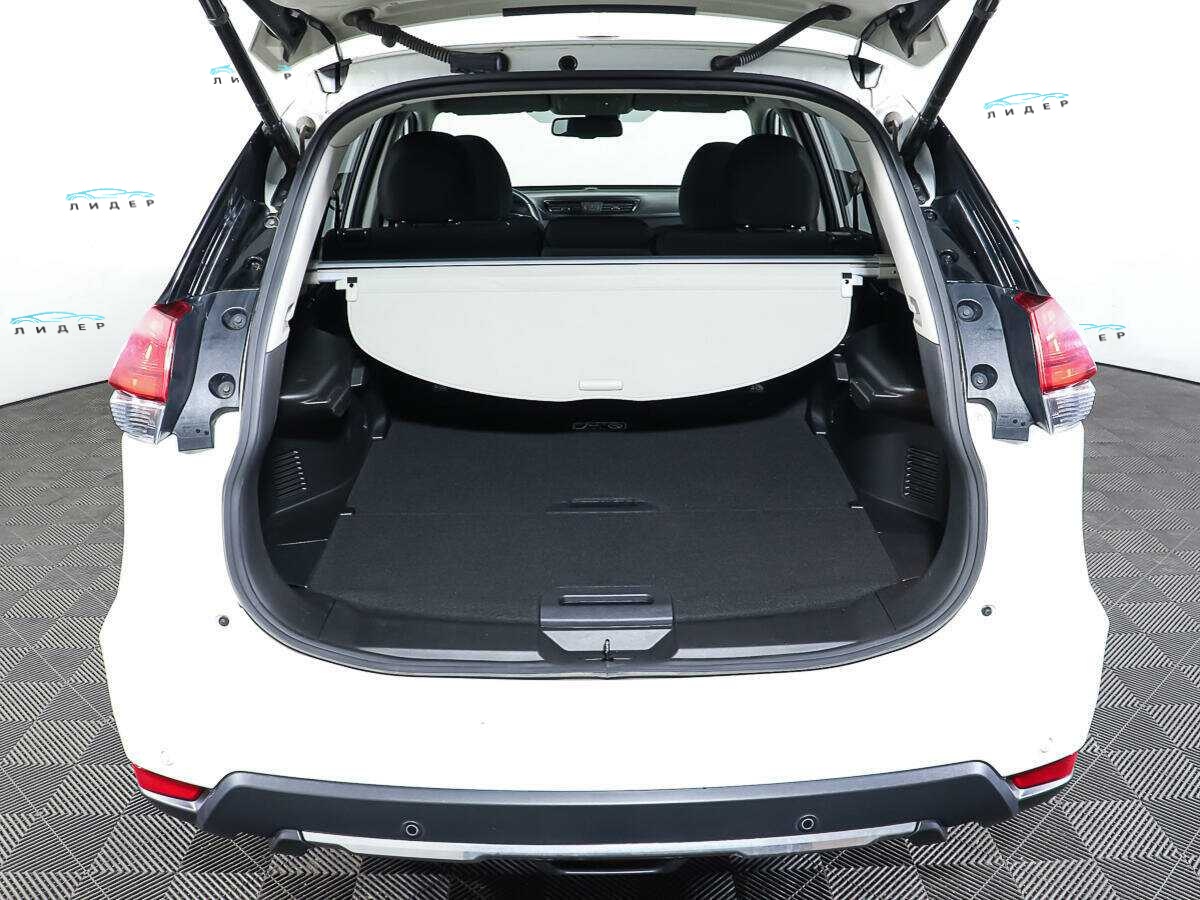 Б/У Ниссан Икс-Трейл 2021 года. Фото: #8