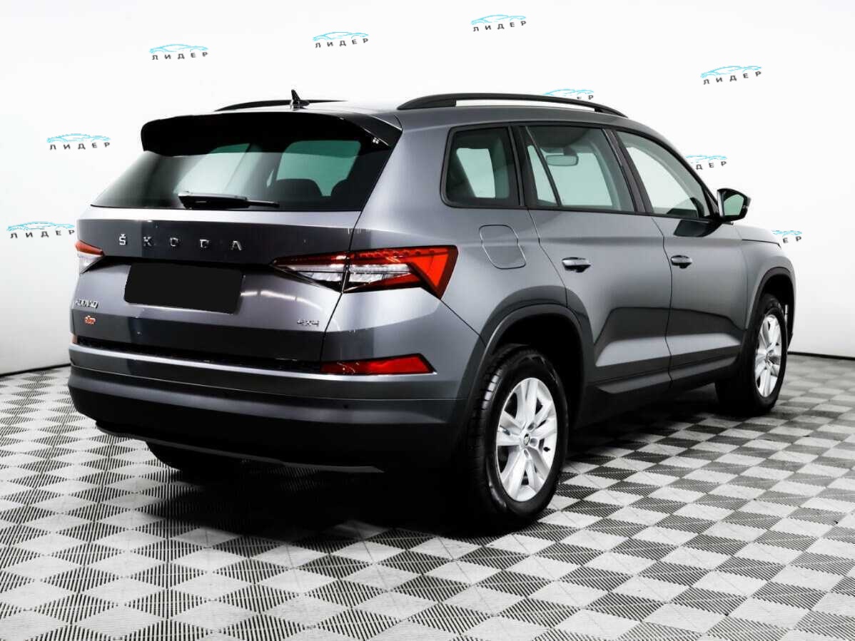 Б/У Шкода Кодиак 2024 года. Фото: #3
