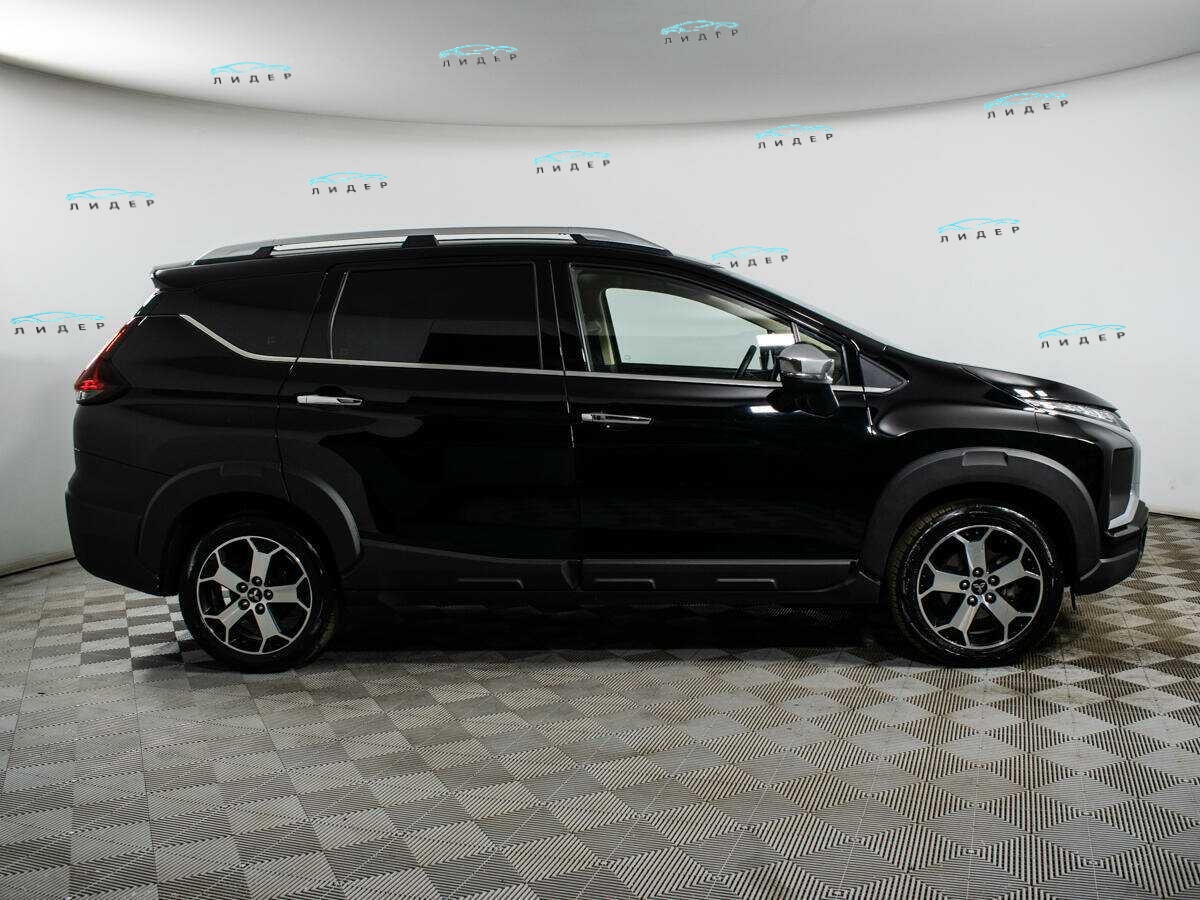 Б/У Митсубиши Икспандер 2022 года. Фото: #3