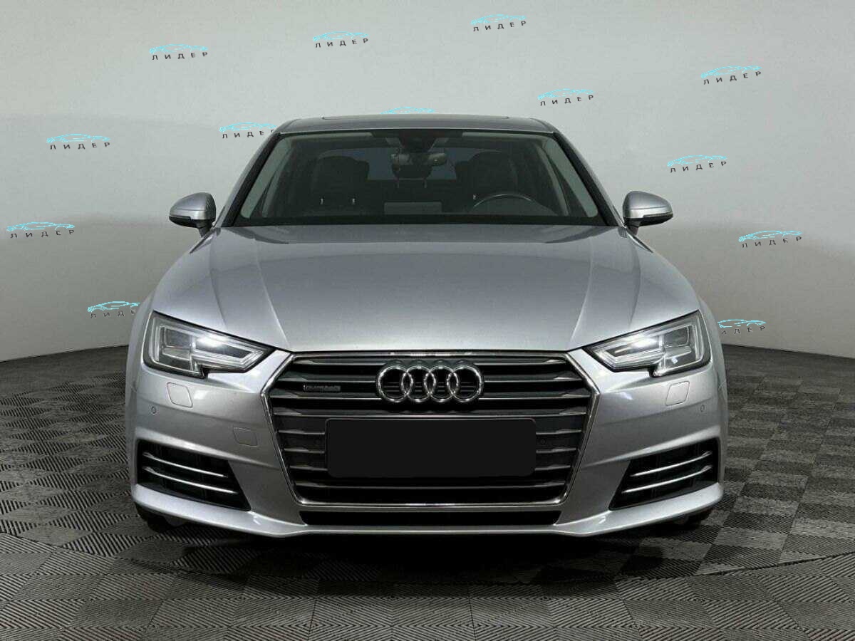Б/У Ауди А4 2018 года. Фото: #1