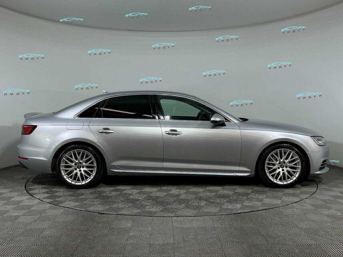 Б/У Ауди А4 2018 года. Фото: #3