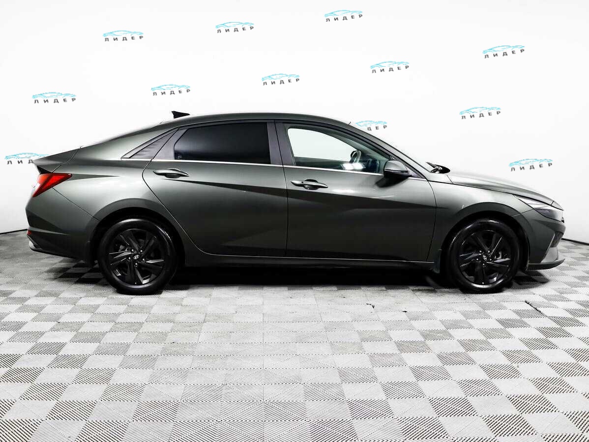 Б/У Хендай Елантра 2021 года. Фото: #3