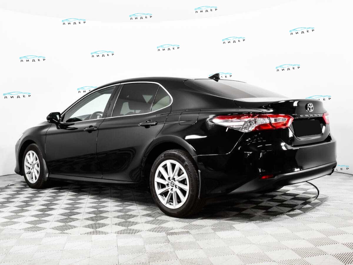 Б/У Тойота Камри 2021 года. Фото: #6