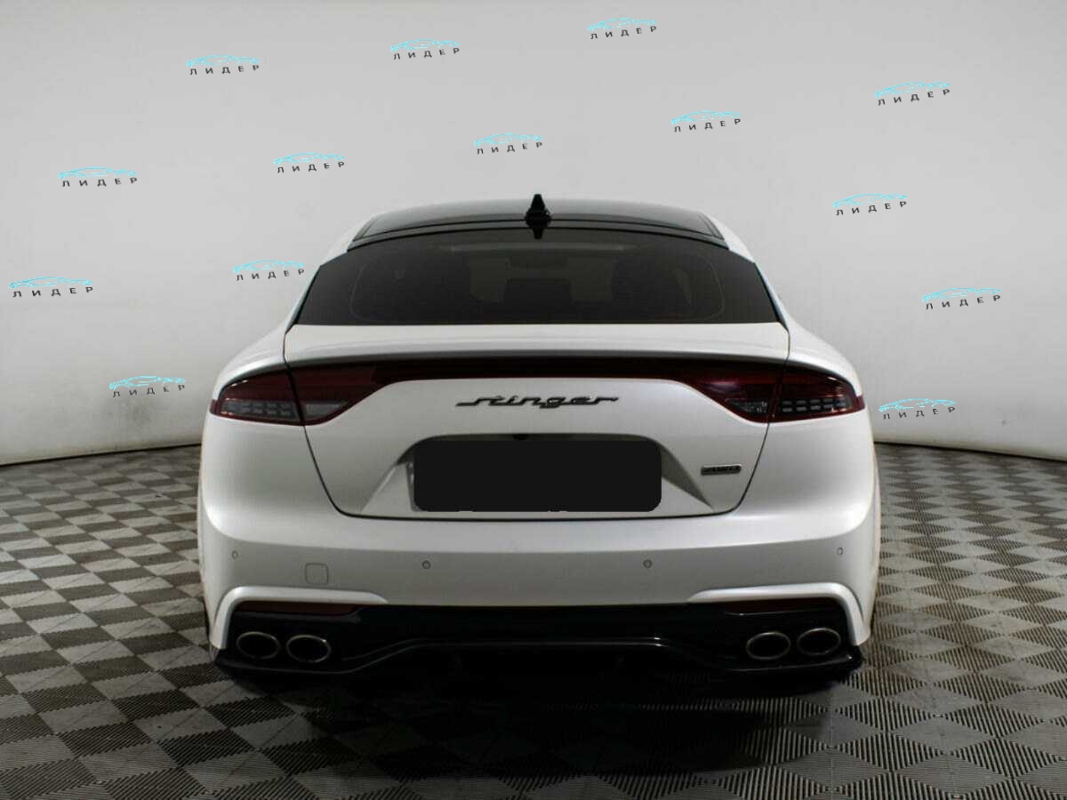 Б/У Киа Стингер 2021 года. Фото: #3