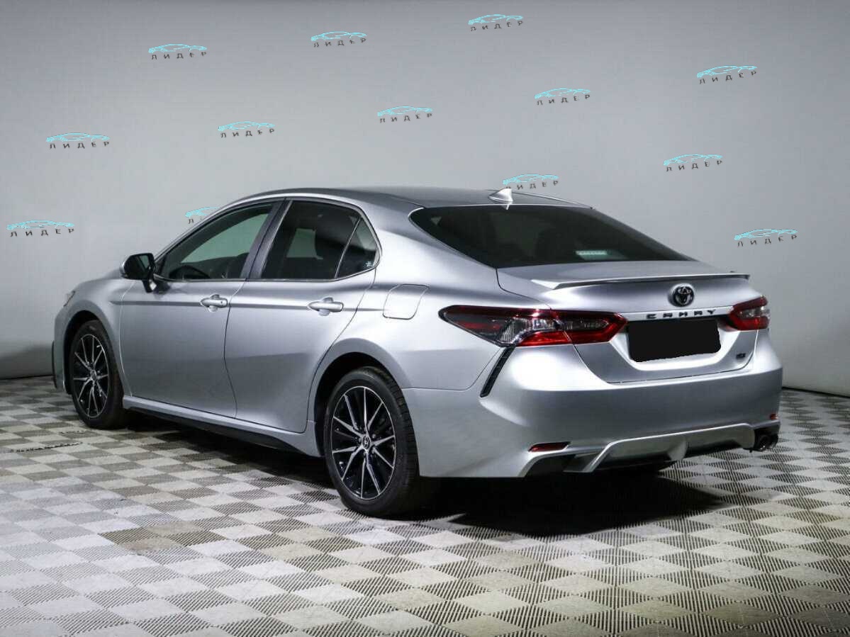 Б/У Тойота Камри 2022 года. Фото: #6