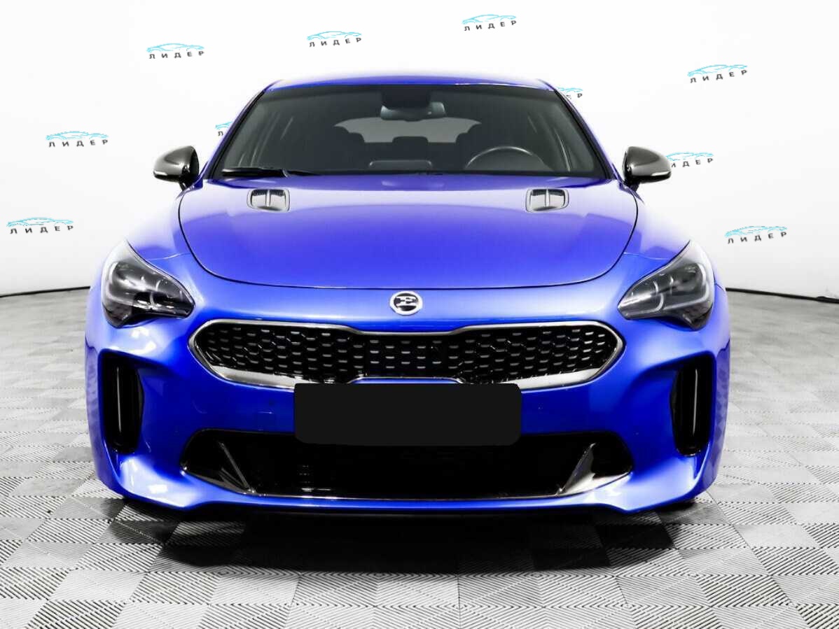 Б/У Киа Стингер 2020 года. Фото: #1